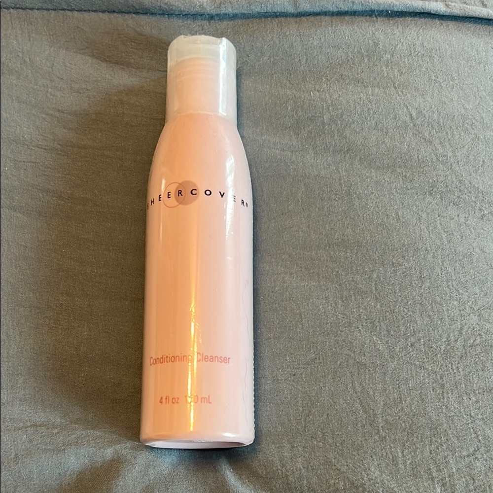 Sheer Cover Conditioning Cleanser. Never used.